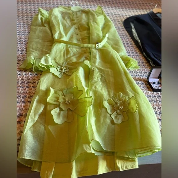 Leo Lin Katrina Petal Butterfly Sleeve Midi Dress - Picture 7 of 13